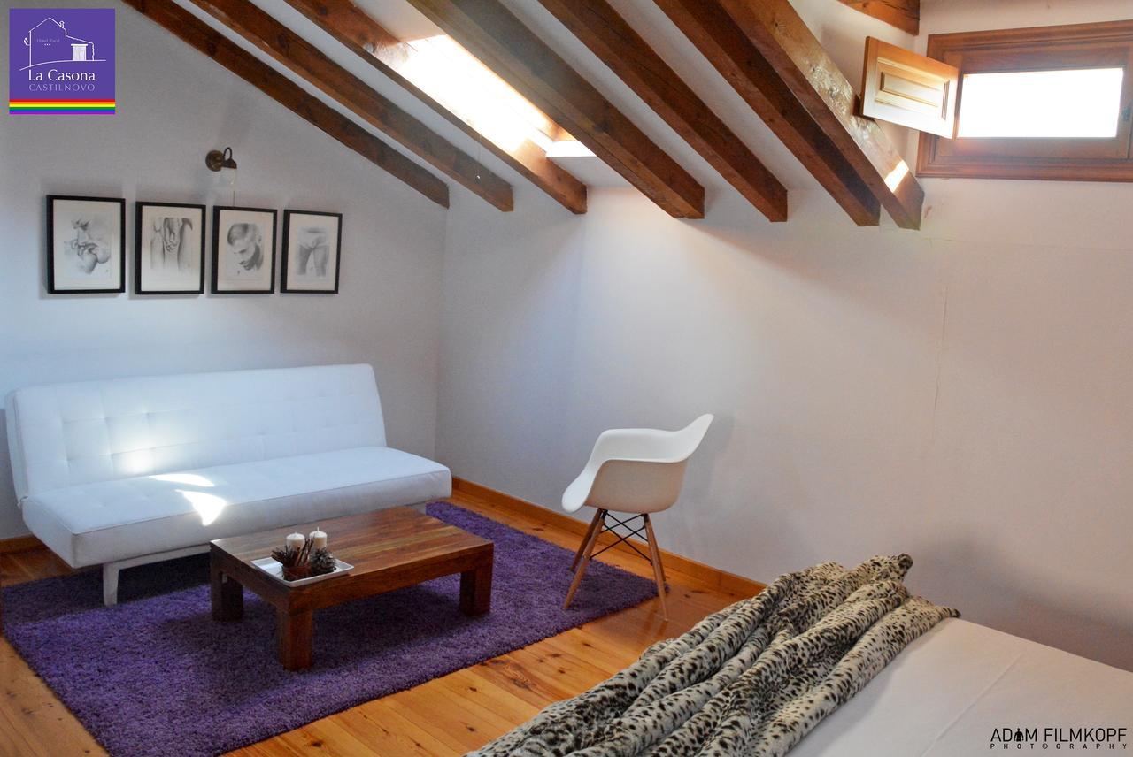 Pensjonat La Casona De Castilnovo - Gay Men Only Valdesaz Zewnętrze zdjęcie