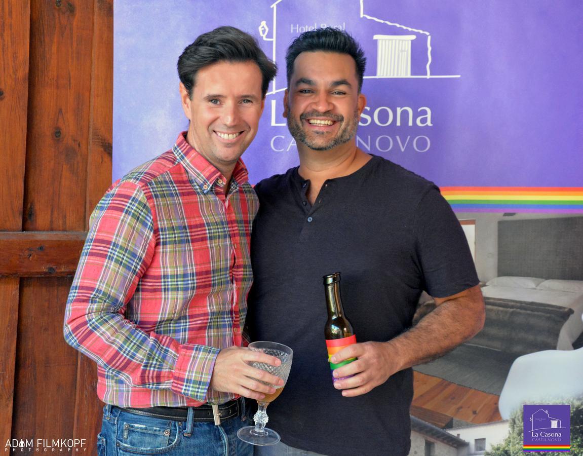 Pensjonat La Casona De Castilnovo - Gay Men Only Valdesaz Zewnętrze zdjęcie